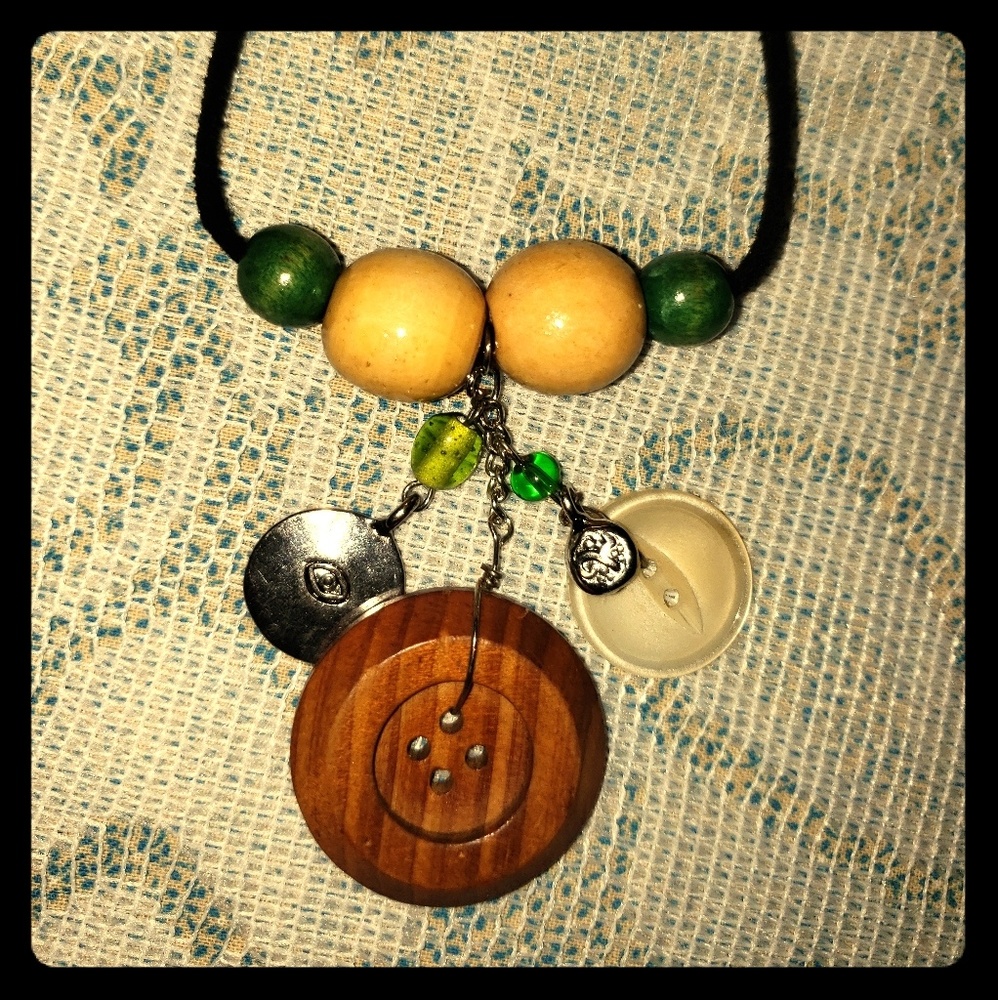Handmade Vintage Button Necklace & Earring Set